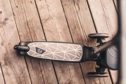 Scoot And Ride Brown Lines Highwaykick 2 Step SR-96526 -Baby Verkoop Scoot and Ride Brown Lines Highwaykick 2 Step SR 96526 .sfeer 4