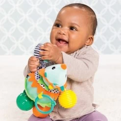 Infantino Mirror Egel Buggyspeeltje BK-216323 8 Infantino Mirror Egel Buggyspeeltje BK-216323 -Baby Verkoop infantino mirror egel speeltje bk 216323 2