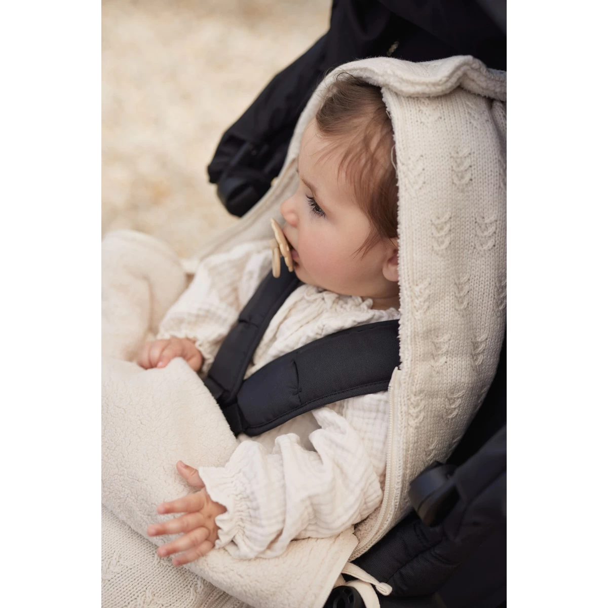 Jollein Grain Knit Oatmeal 3/5 Punts 0-9 Maanden Autostoel Voetenzak 025-811-67047 6 Jollein Grain Knit Oatmeal 3/5 Punts 0-9 Maanden Autostoel Voetenzak 025-811-67047 - Afbeelding 6