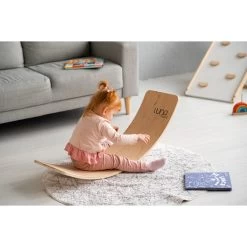 Luna Toys Houten Balansbord Met Grijs Vilt LU-37001 12 Luna Toys Houten Balansbord Met Grijs Vilt LU-37001 -Baby Verkoop luna toys houten balansbord sfeer 3 1