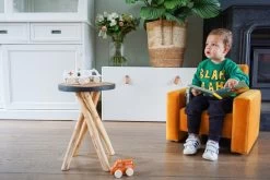 Ding Jamie Velvet Okergeel Kinderfauteuil DI-34201 -Baby Verkoop mamaloes ding jamie 02